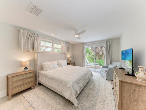 4-Bedroom Home with Private Dock in Anna Maria Island